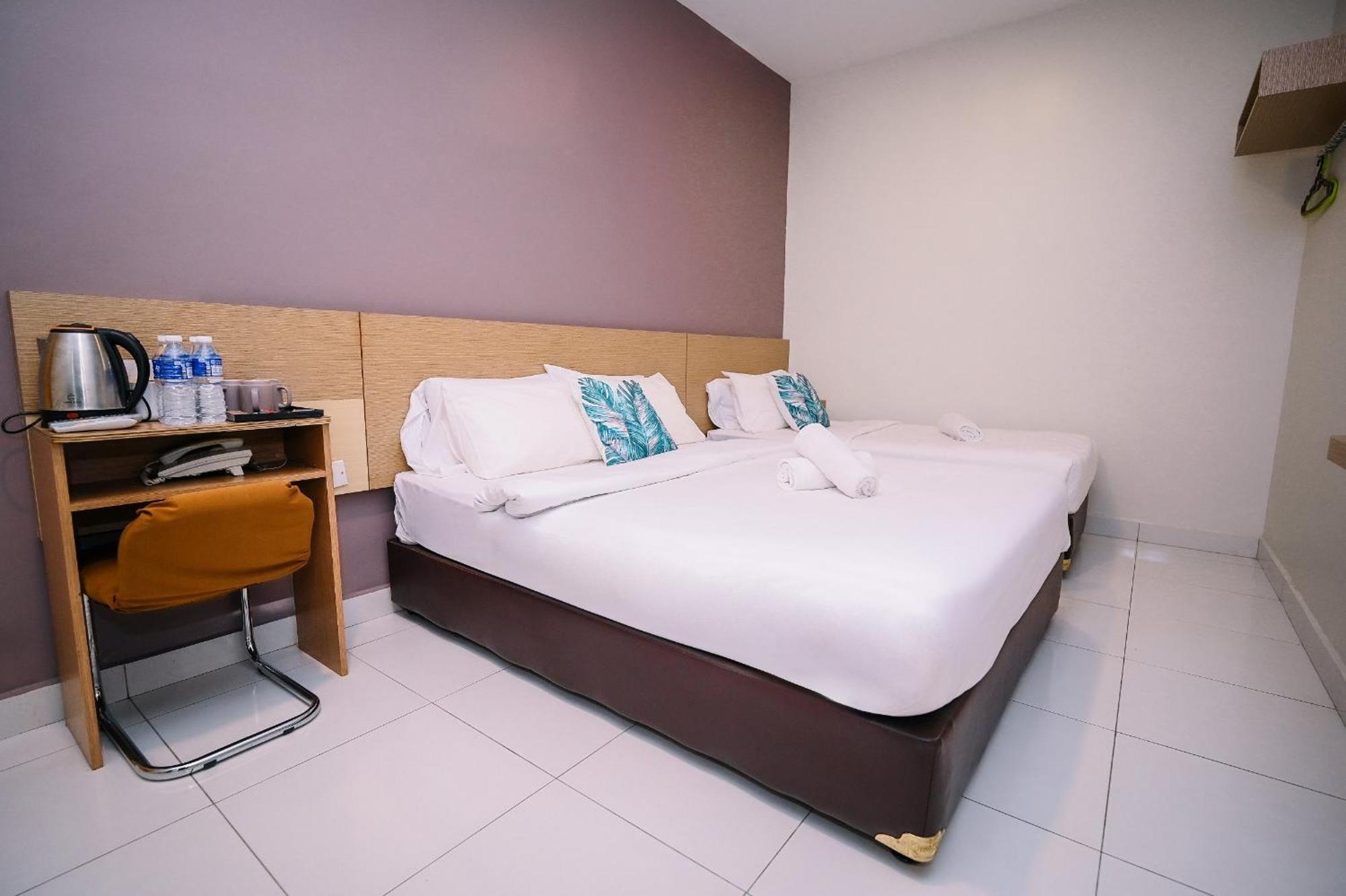 Swing & Pillows - Pj21 Petaling Jaya Buitenkant foto